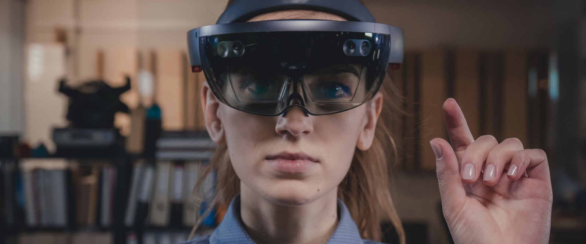 Augmented Reality (AR) and Virtual Reality (VR) Chatbots: Exploring the Future Potential and Use Cases